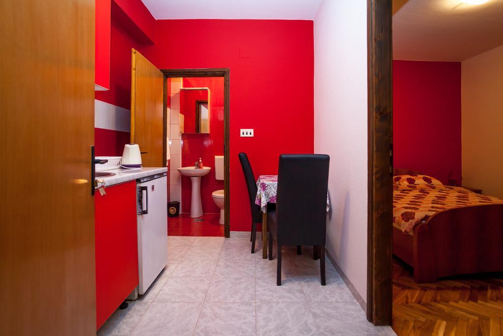 Apartments Ratkovic ติวัต ห้อง รูปภาพ