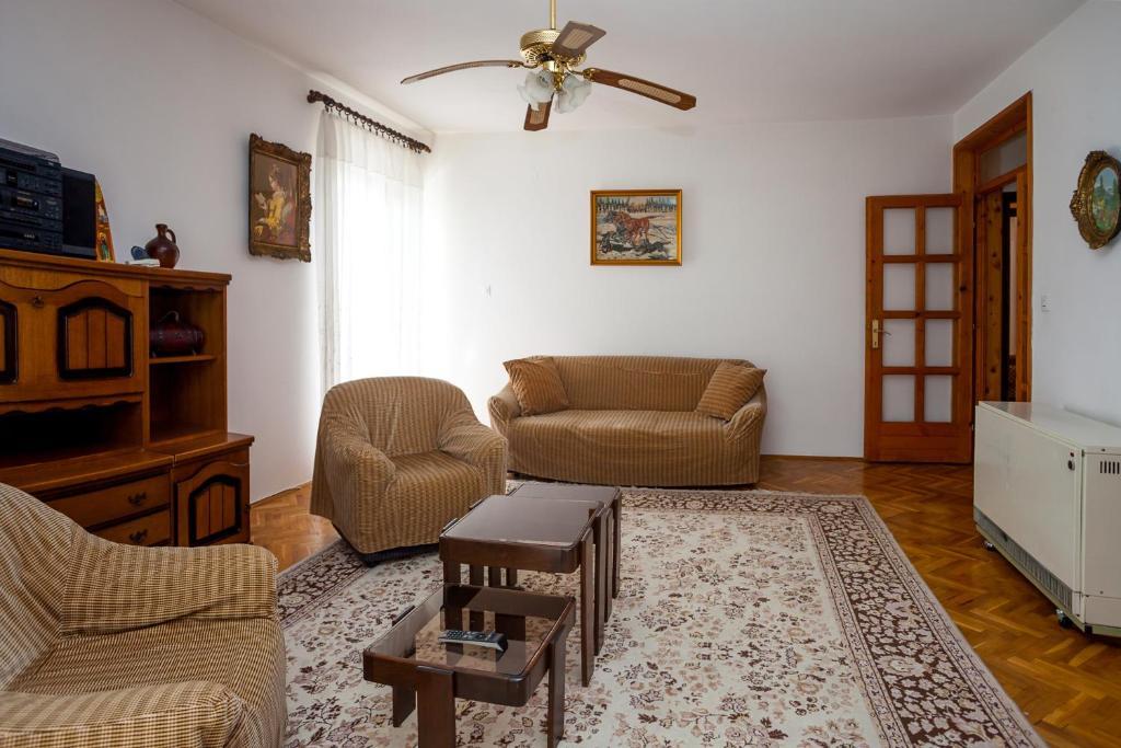Apartments Ratkovic ติวัต ภายนอก รูปภาพ