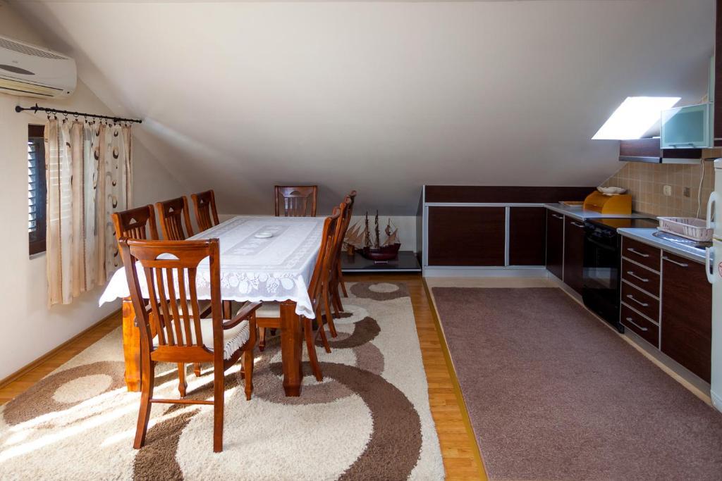 Apartments Ratkovic ติวัต ภายนอก รูปภาพ