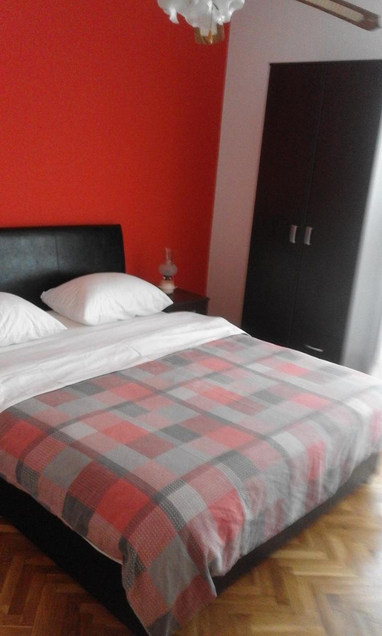 Apartments Ratkovic ติวัต ภายนอก รูปภาพ
