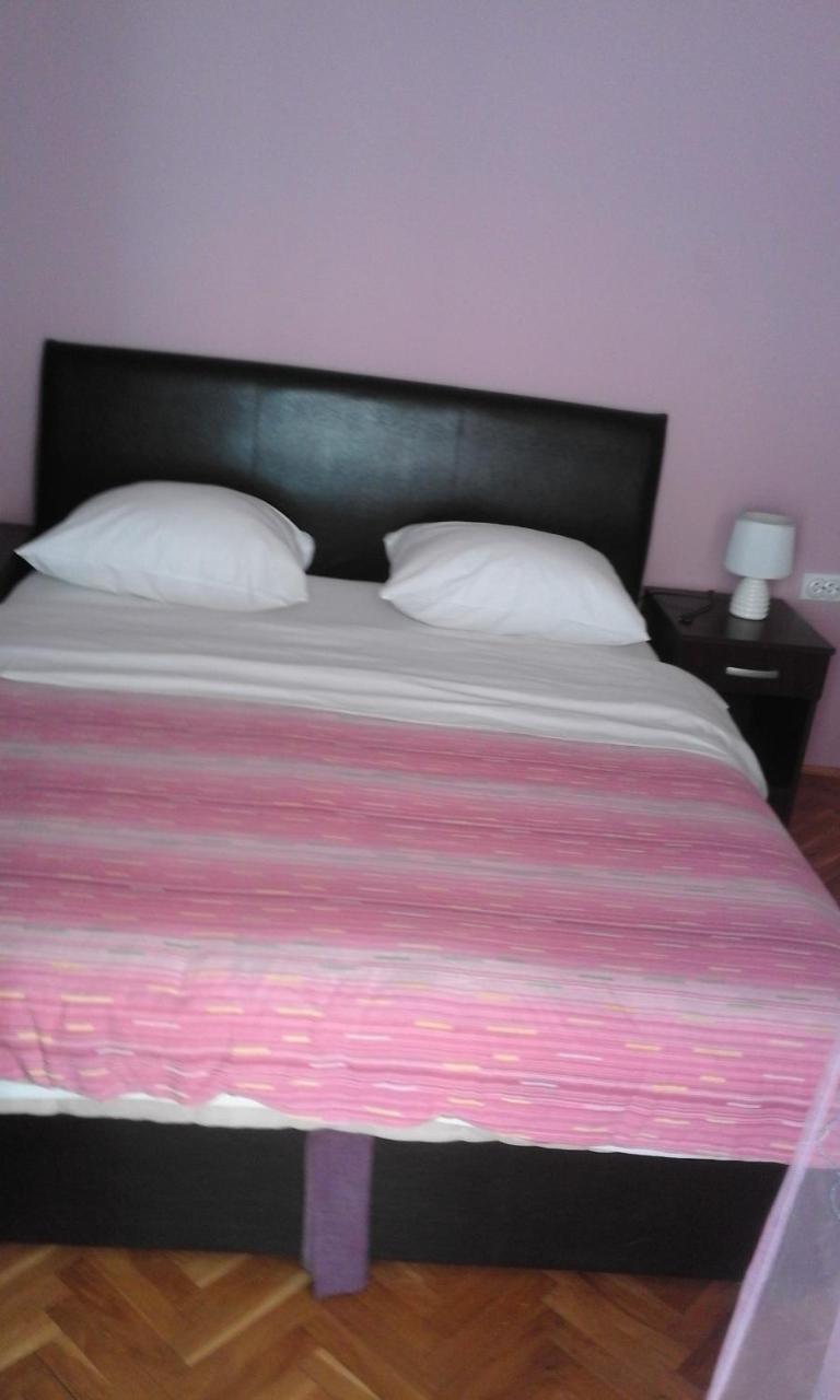 Apartments Ratkovic ติวัต ภายนอก รูปภาพ