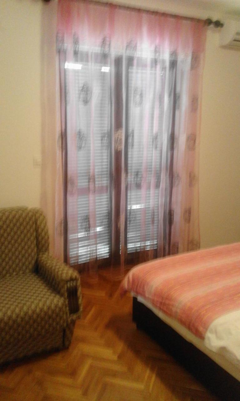 Apartments Ratkovic ติวัต ภายนอก รูปภาพ