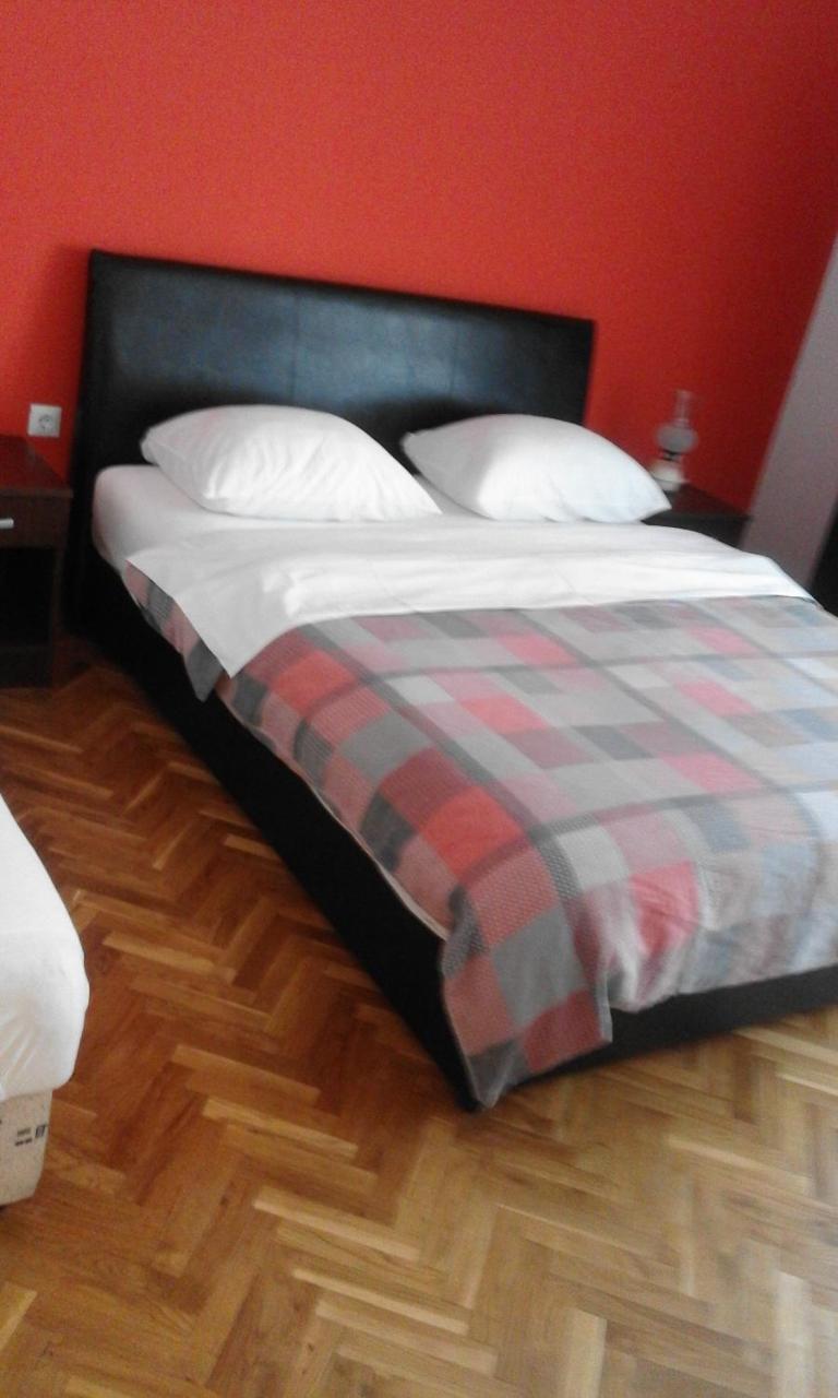 Apartments Ratkovic ติวัต ภายนอก รูปภาพ